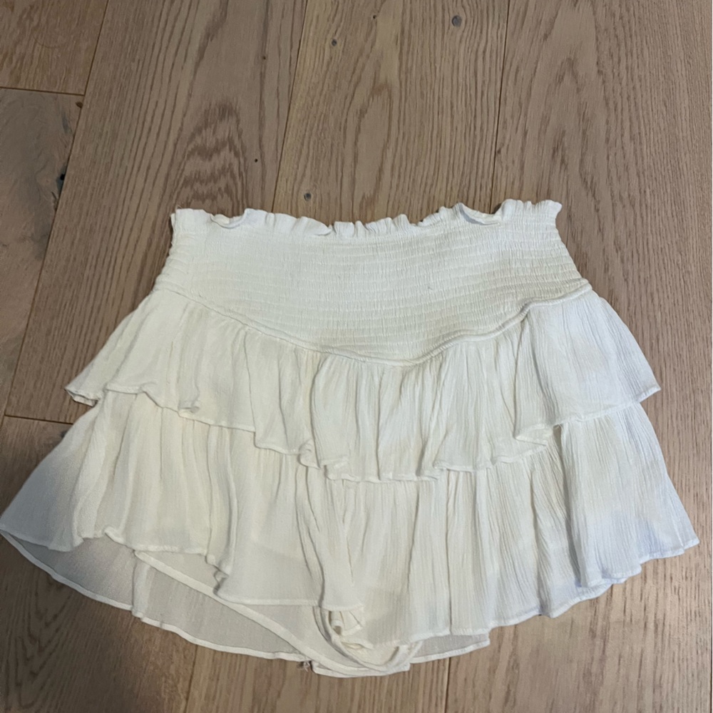White Flowy skirt- size:small, color: white